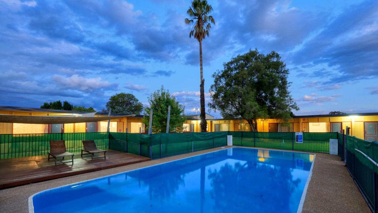 Cootamundra Gardens Motel Esterno foto
